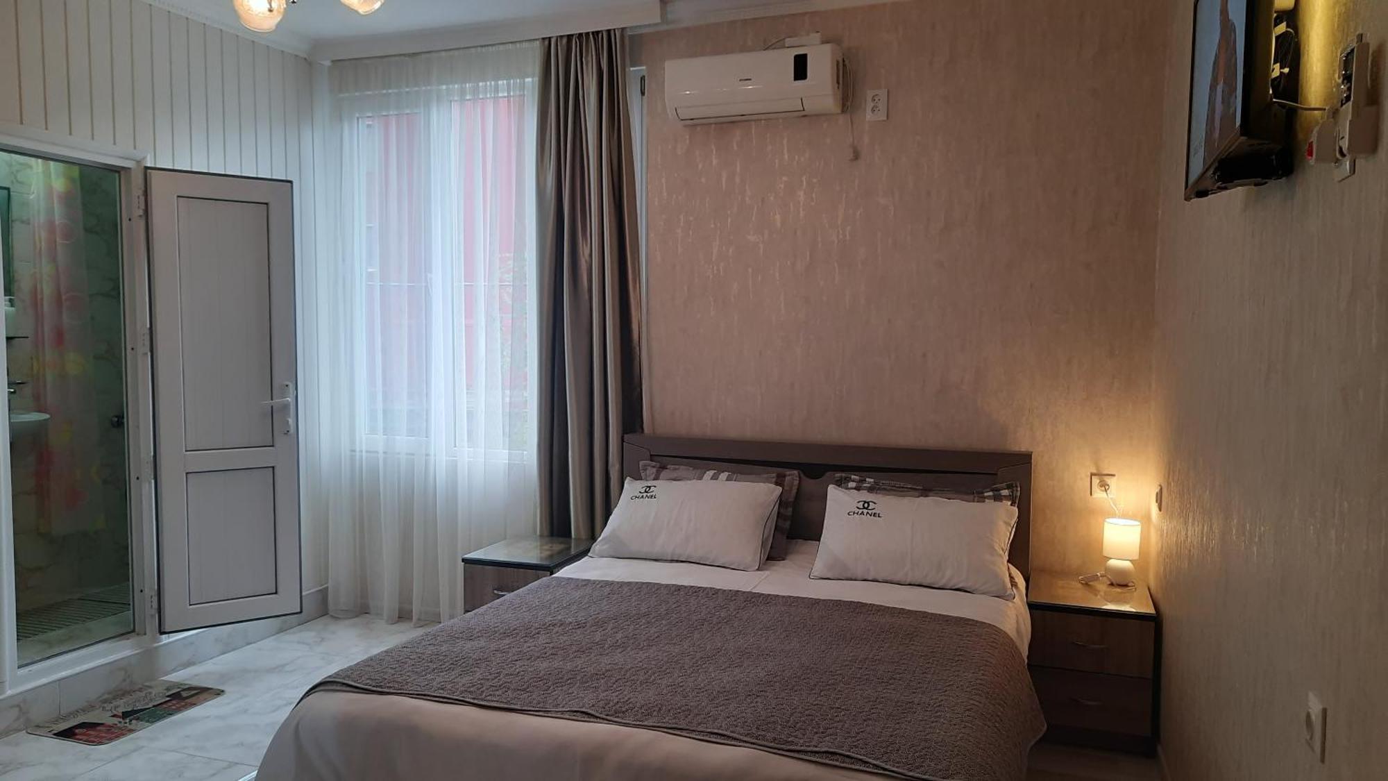 Guesthouse Next To Beach Batumi Bagian luar foto