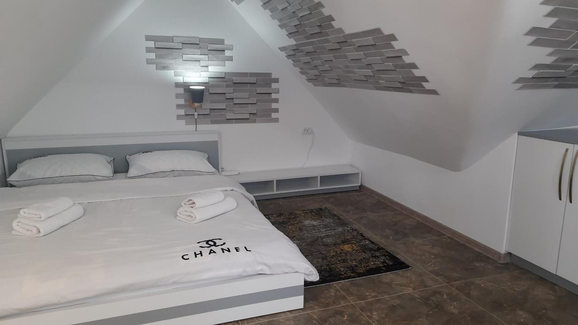 Guesthouse Next To Beach Batumi Bagian luar foto