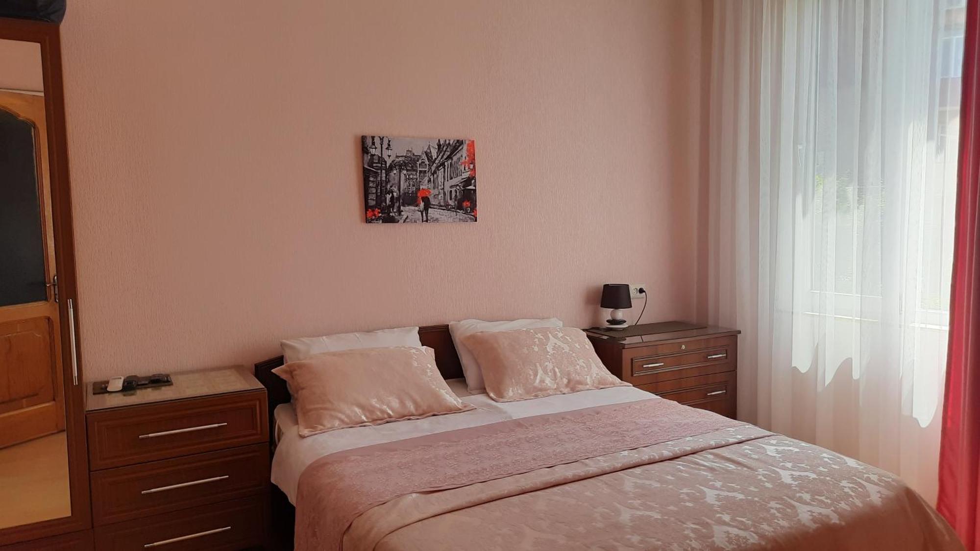Guesthouse Next To Beach Batumi Bagian luar foto