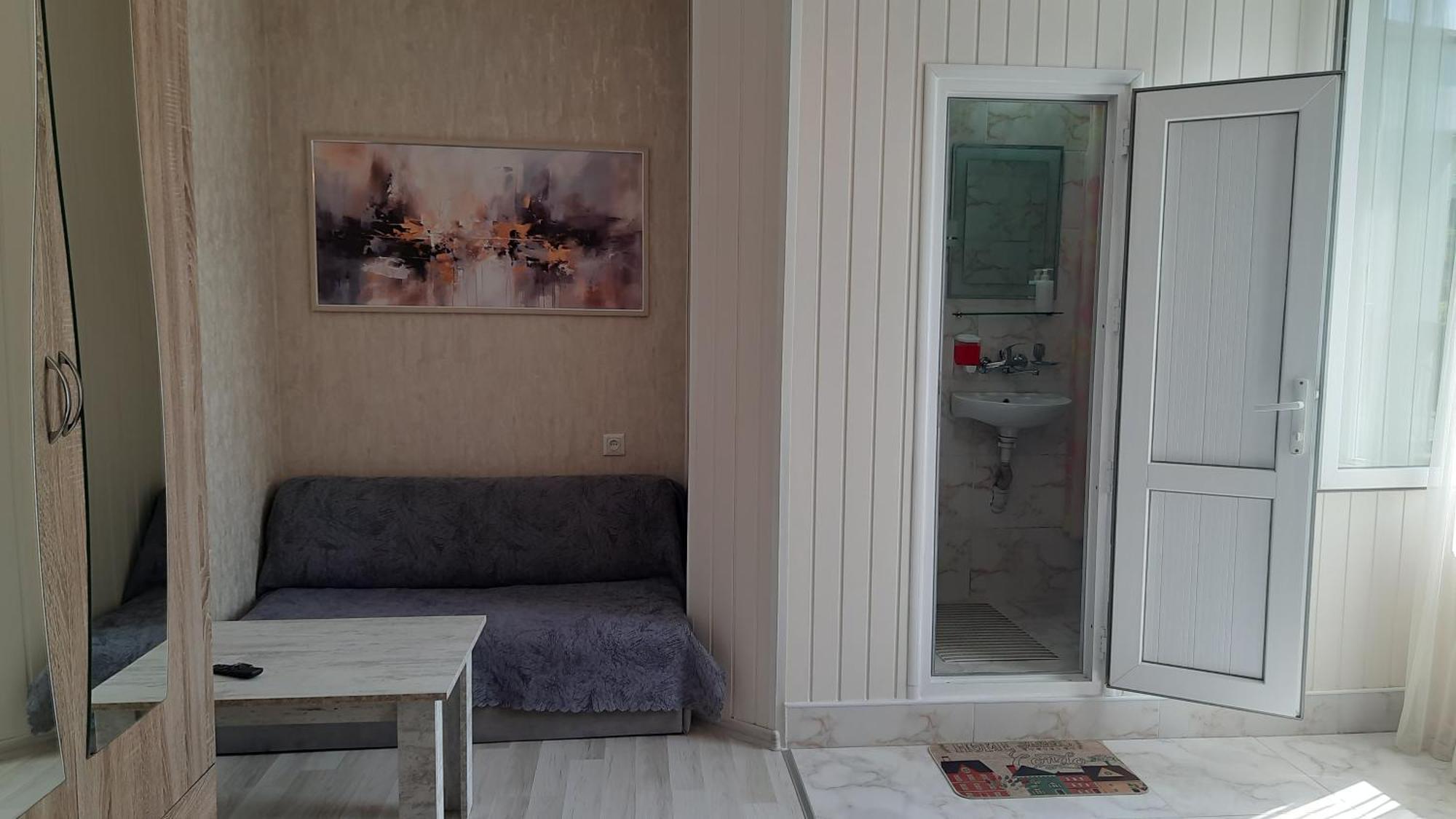 Guesthouse Next To Beach Batumi Bagian luar foto